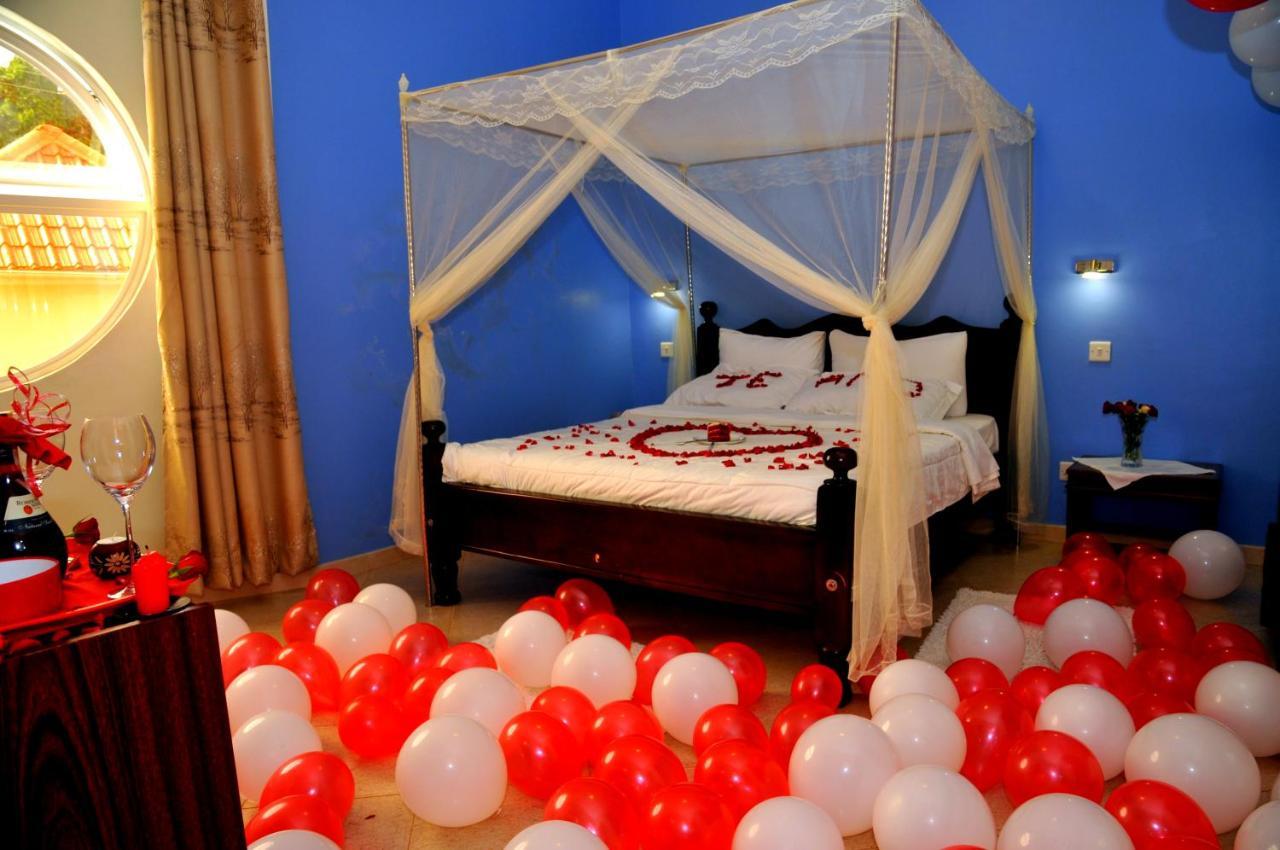 Victoria Lake View Guesthouse & Safaris Entebbe Exterior foto